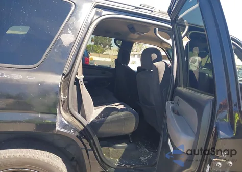 2002 Chevrolet Tahoe Ls z USA, uszkodzony, nr VIN 1GNEC13V22J178619